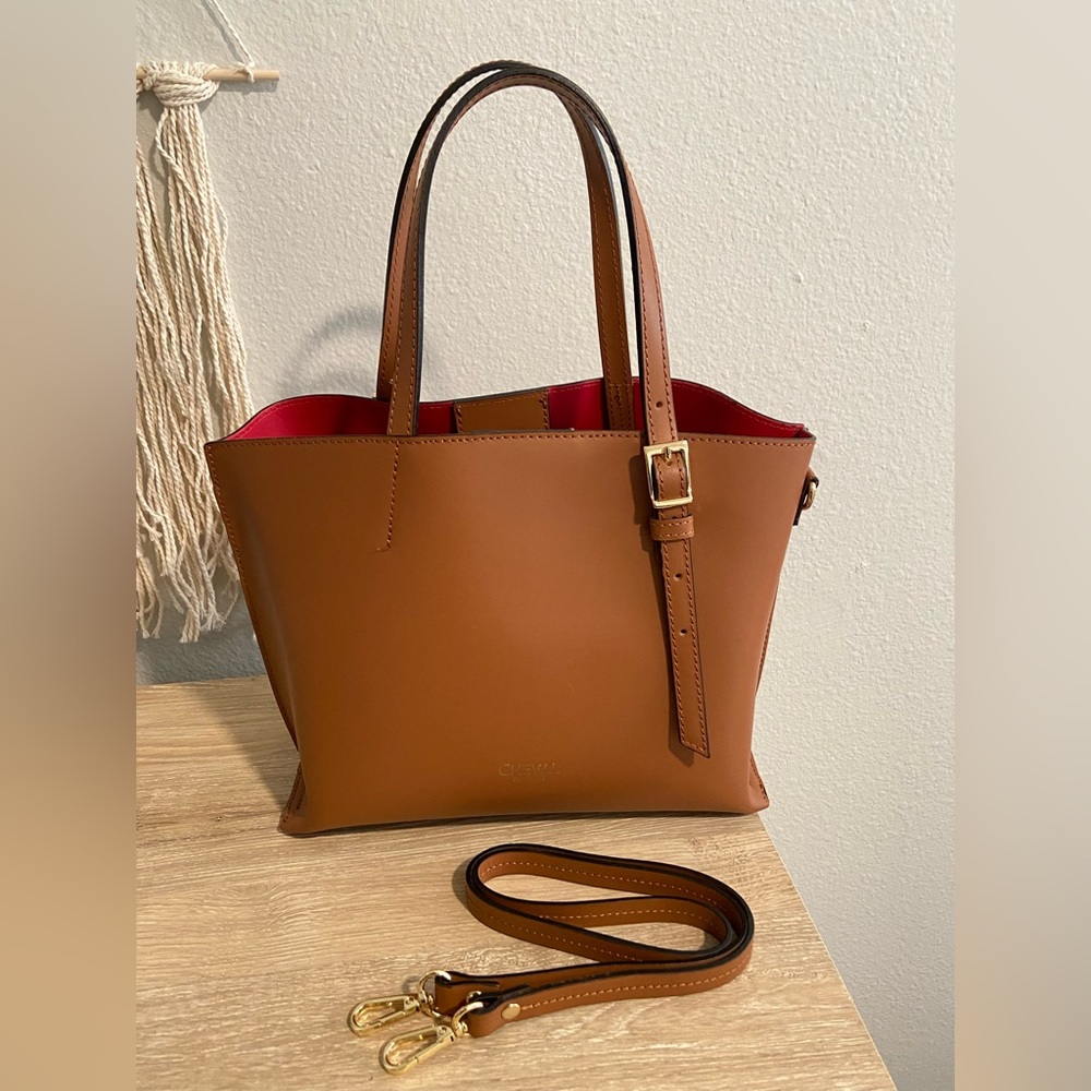 S/M Tan leather tote